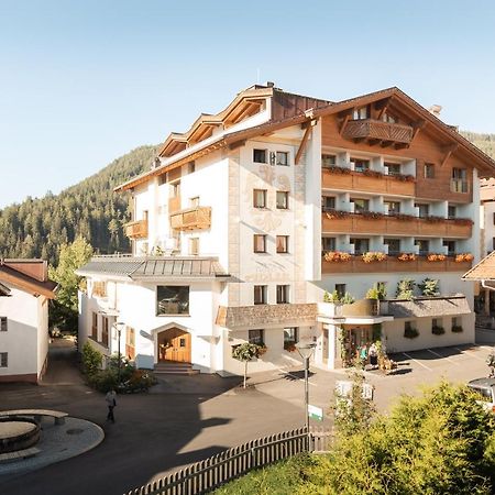 Familienhotel Adler Серфаус Экстерьер фото